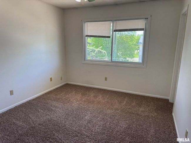 APT-9 - 400 N 5 Th St, Condo with 2 bedrooms, 2 bathrooms and 1 parking in Eldridge IA | Image 14