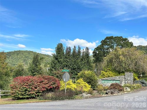 94 Locust Grove Ln, Weaverville, NC, 28787 | Card Image