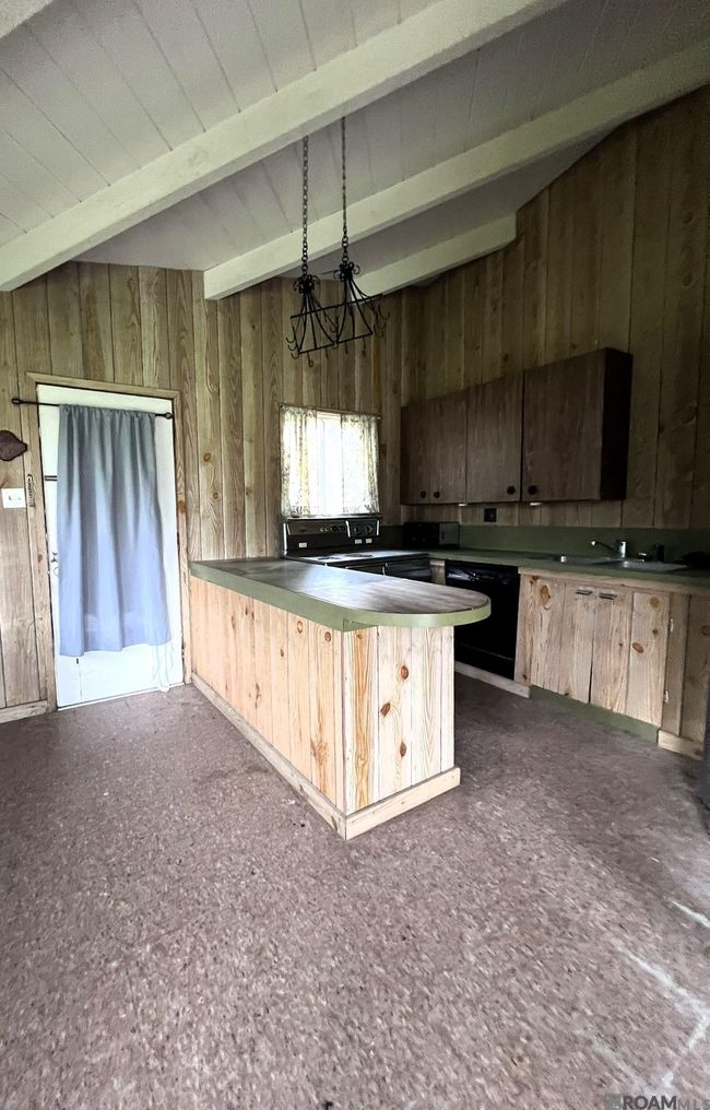 21750 Rosemound Ln, House other with 2 bedrooms, 2 bathrooms and 4 parking in Springfield LA | Image 15