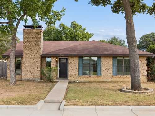 733 Red Wing Dr, Lewisville, TX, 75067-5833 | Card Image
