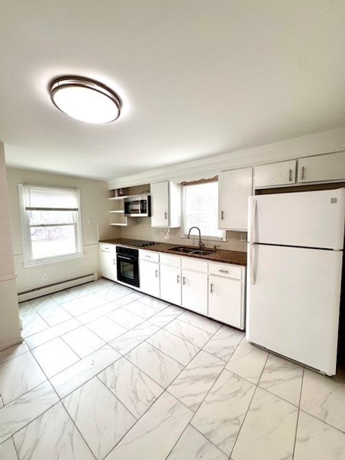 98-96 Shawmut Ave, Central Falls, RI, 02863-1319 | Card Image