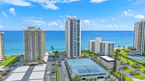 305-5420 N Ocean Dr, Riviera Beach, FL, 33404-2543 | Card Image