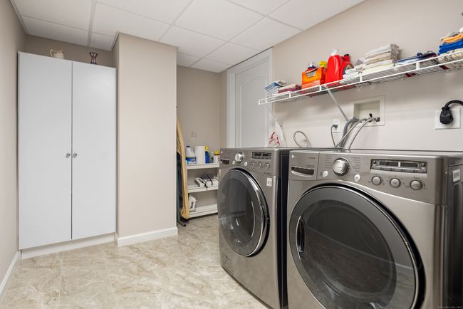 Fully Laundry Area | Image 29