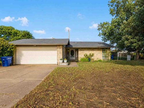 2617 N Park Cir, Stillwater, OK, 74075-2664 | Card Image