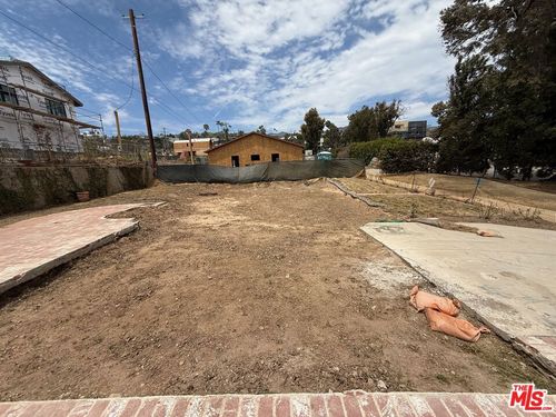 16655 W Sunset Blvd, Pacific Palisades, CA, 90272-3202 | Card Image