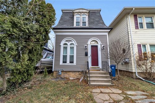 268 South St, Lockport, NY, 14094-4652 | Card Image