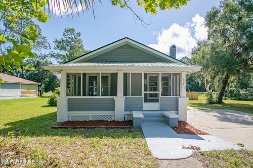 424 S Vermont Ave, Green Cove Springs, FL, 32043-3721 | Card Image
