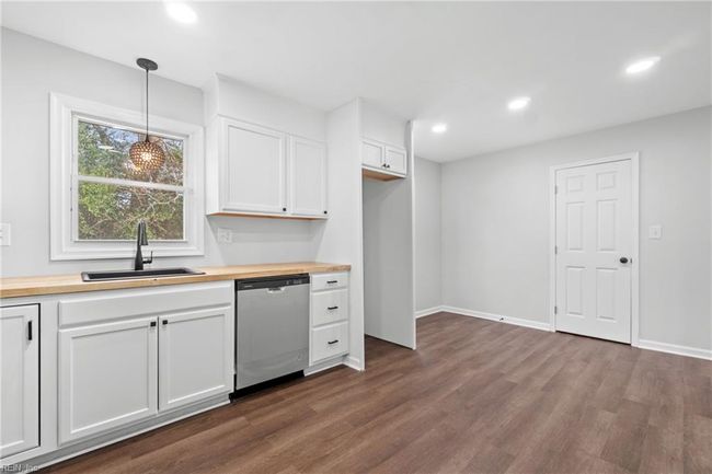 313 Delk St, House other with 3 bedrooms, 2 bathrooms and null parking in Franklin VA | Image 6