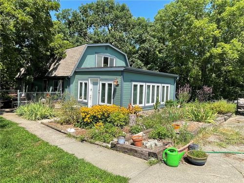 13424 Vines Rd, Kearney, MO, 64060-9076 | Card Image