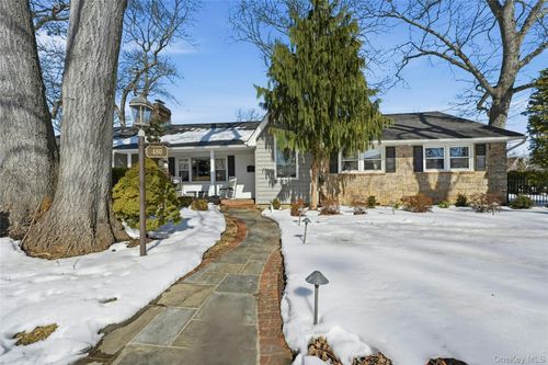 480 S Wood Rd, Rockville Centre, NY, 11570-2250 | Card Image