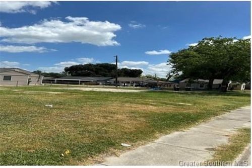 1820 Eleanor St, Lake Charles, LA, 70615-6721 | Card Image