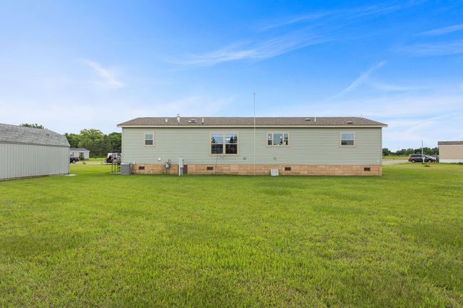 804 Park Vlg, House other with 3 bedrooms, 2 bathrooms and null parking in Litchfield MN | Image 18