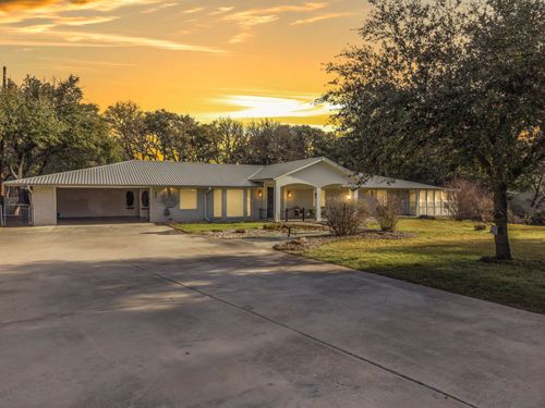 888 Shanklin Rd, Belton, TX, 76513-7918 | Card Image