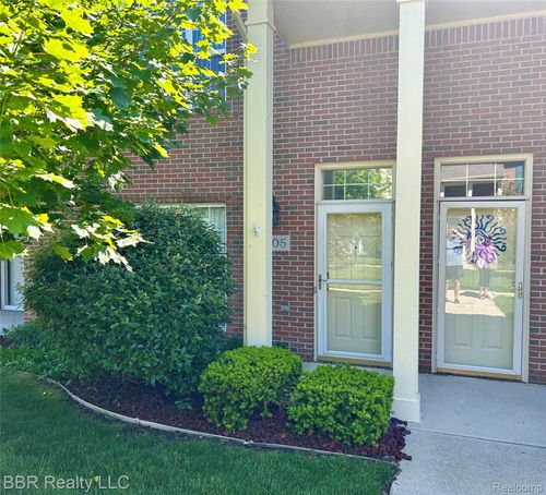 27-505 Mulberry St, Wyandotte, MI, 48192-4353 | Card Image