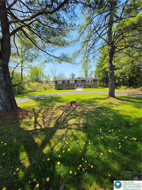 114 Greenview Dr, Brodheadsville, PA, 18322-7728 | Card Image
