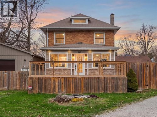 221 John St E, Blenheim, ON, N0P1A0 | Card Image