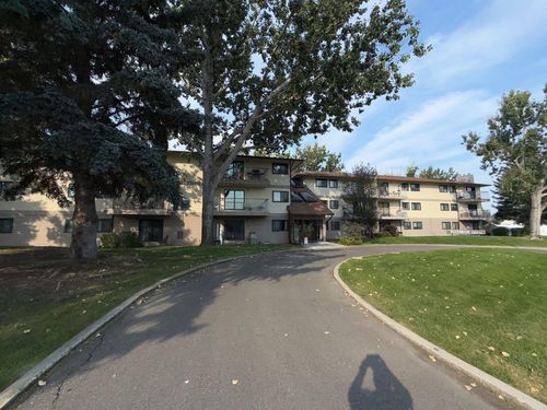 210-855 Columbia Boulevard W, Lethbridge, AB, T1K4V4 | Card Image