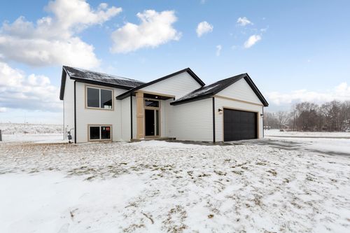 801 2nd St Se, Dodge Center, MN, 55927 | Card Image