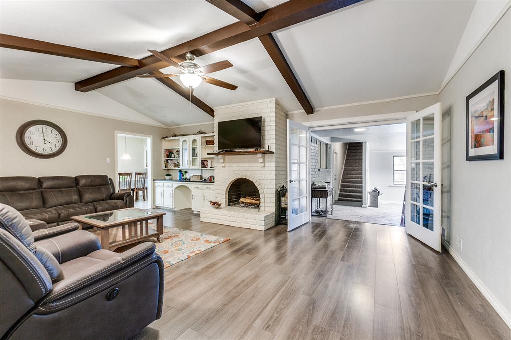 Lexington Dr, Garland, TX 75041