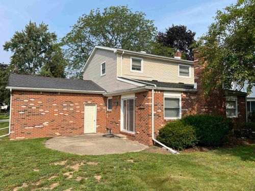 224 Maple St, Tecumseh, MI, 49286-1714 | Card Image