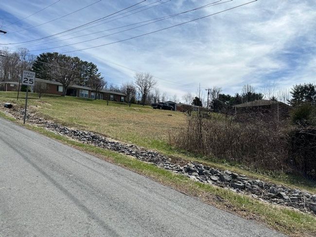 000 Martin St., Home with 0 bedrooms, 0 bathrooms and null parking in Pounding Mill VA | Image 9