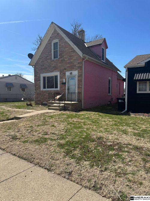 3528 N 29th St, Omaha, NE, 68111-3255 | Card Image