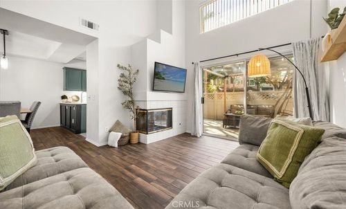 13077 Via Salvia, Riverside, CA, 92503-4562 | Card Image