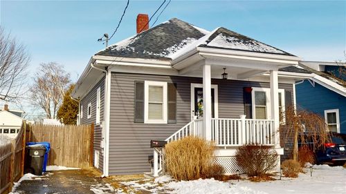 84 Boyce Ave, Pawtucket, RI, 02861-2818 | Card Image