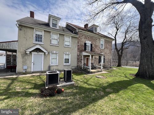 2039 Philadelphia Ave, BIRDSBORO, PA, 19508-8152 | Card Image
