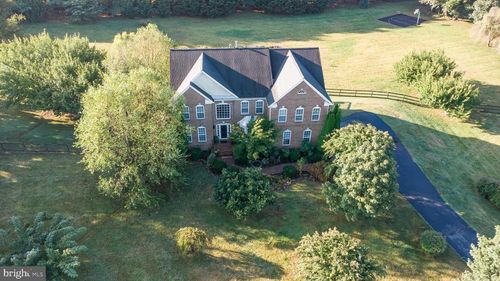 19467 Emerald Park Dr, LEESBURG, VA, 20175-9010 | Card Image