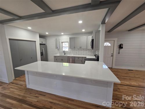 6802 Lowesville Ln, Stanley, NC, 28164-7778 | Card Image