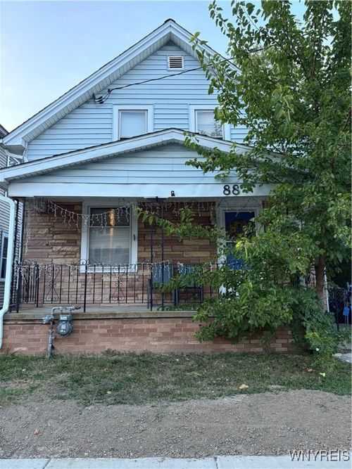 88 Progressive Ave, Buffalo, NY, 14207-2104 | Card Image