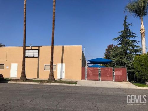 1000 Pacific St, Bakersfield, CA, 93305-4528 | Card Image