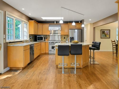 39 Lookout Rd, Mountain Lakes, NJ, 07046-1240 | Card Image