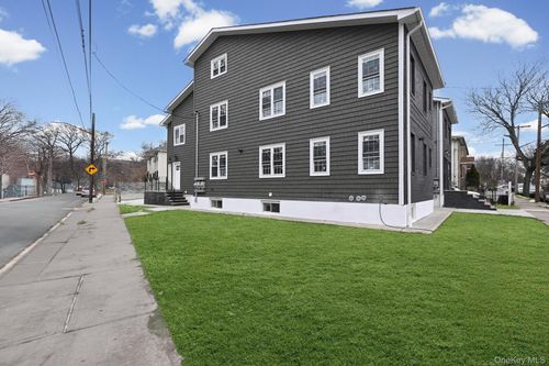 118 Lakeview Blvd, Jamaica, NY, 11434-2129 | Card Image