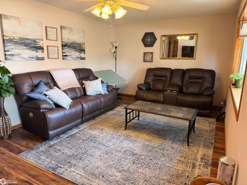 703 E 12th St, Carroll, IA, 51401-2611 | Card Image