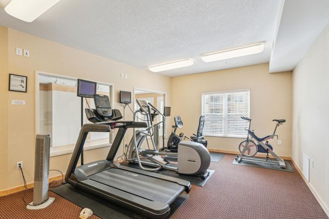 Exercise Room | Image 18