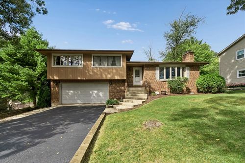 16 Woody Way, Oakwood Hills, IL, 60013-1133 | Card Image