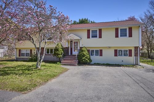 1-37 Locust St, Burlington, MA, 01803-3111 | Card Image
