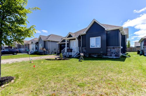 5 Beverly St, Elmvale, ON, L0L1P0 | Card Image