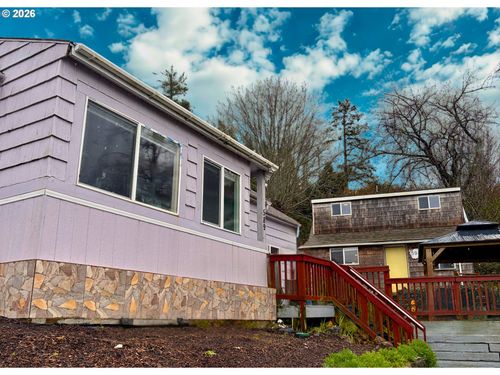 589 Rivington St, Astoria, OR, 97103-5929 | Card Image