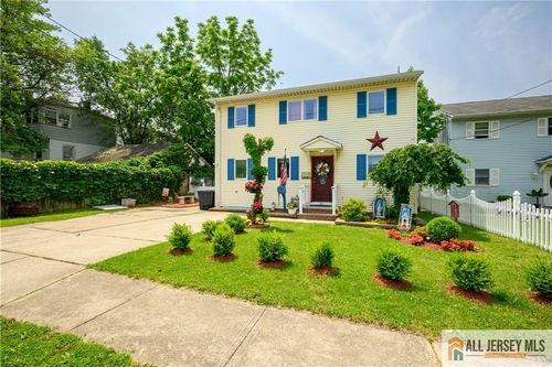 30 Leland Ave, South River, NJ, 08882-1152 | Card Image