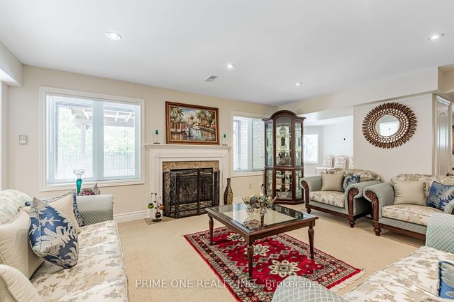 19 Ridgestone Dr, House other with 6 bedrooms, 5 bathrooms and 6 parking in Richmond Hill ON | Image 38