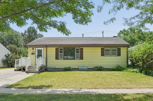 418 20th Ave N, Fargo, ND, 58102-1904 | Card Image