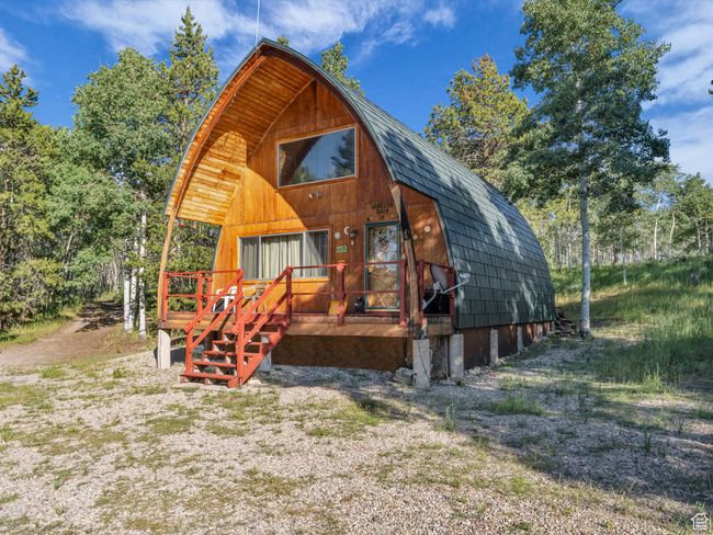 View of front of property featuring a gambrel roof | Image 4