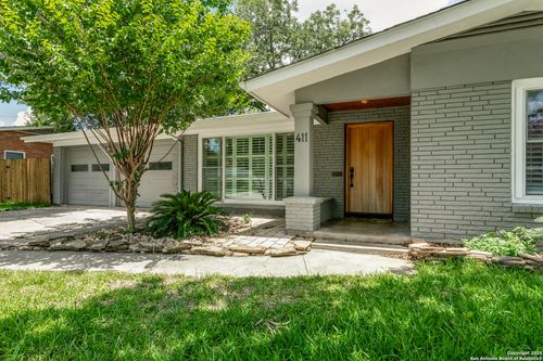 411 E Nottingham Dr, San Antonio, TX, 78209-3433 | Card Image