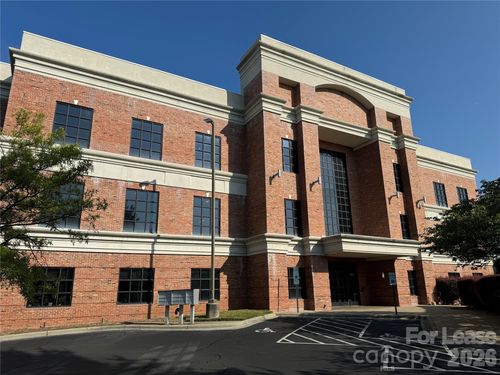 19520 W Catawba Ave, Cornelius, NC, 28031-6766 | Card Image