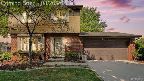8931 Briarwood Dr, Plymouth, MI, 48170-4701 | Card Image