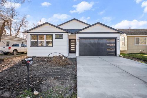 4914 E Fairview Ave, Spokane, WA, 99217-7319 | Card Image