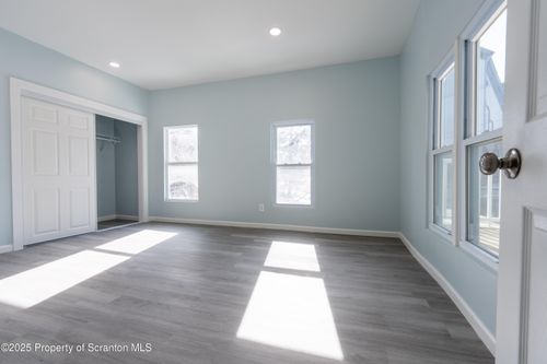 12 Grow Ave, Montrose, PA, 18801-1107 | Card Image